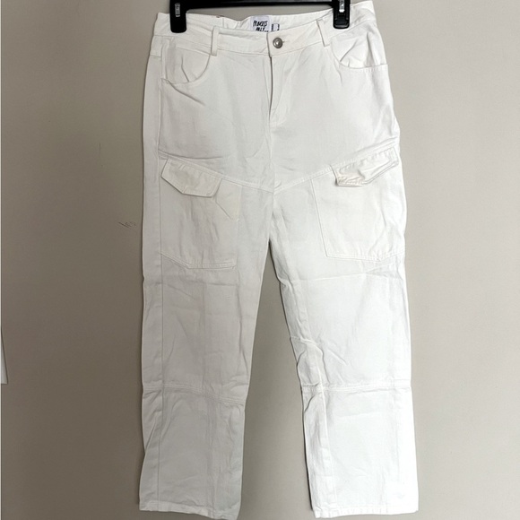 NWOT Princess Polly Pawley white denim cargo pants. - Picture 2 of 11